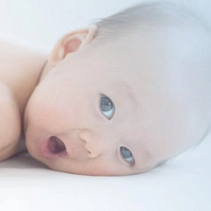 5 zabavnih gibov Tummy Time 5_zabavnih_gibov_tummy_time